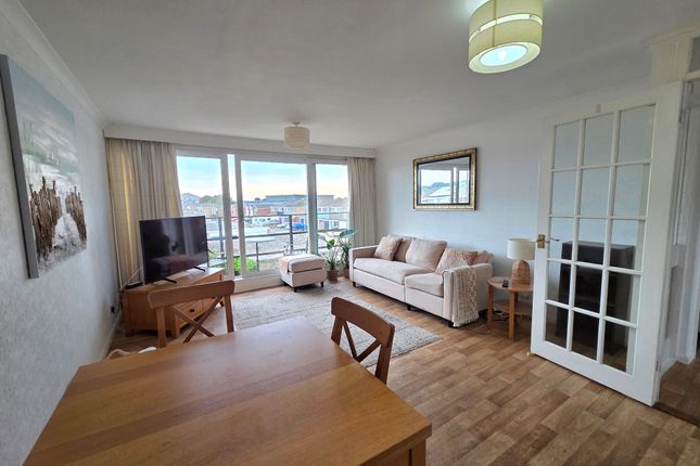 27, GOSPORT photo 2