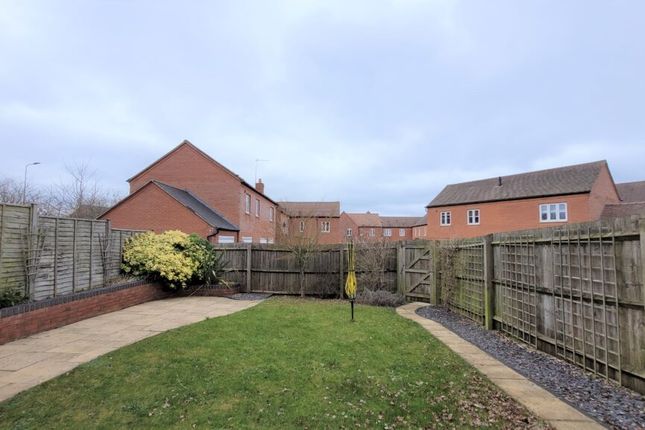 Semi-detached house to rent in Parsley Place, Banbury, Oxon