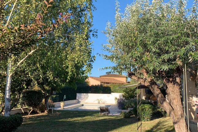 Bungalow for sale in Limoux, Languedoc-Roussillon, 11300, France