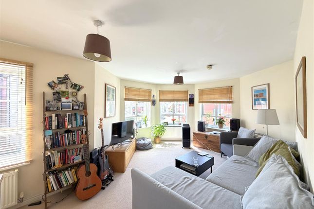 Flat 5, Wallwin Place, Warwick photo 4