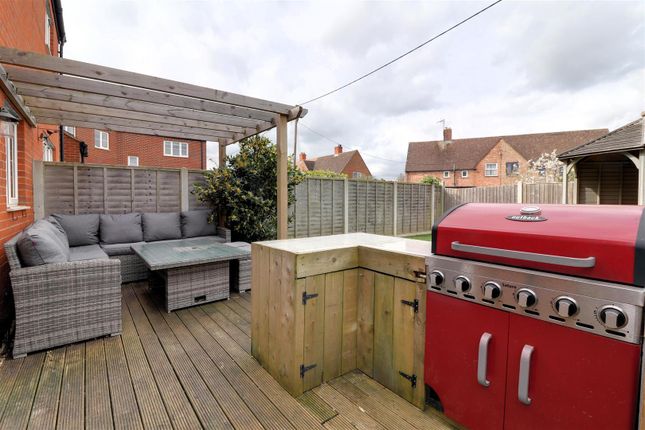 33, Bradestones Way, Eastington photo 4