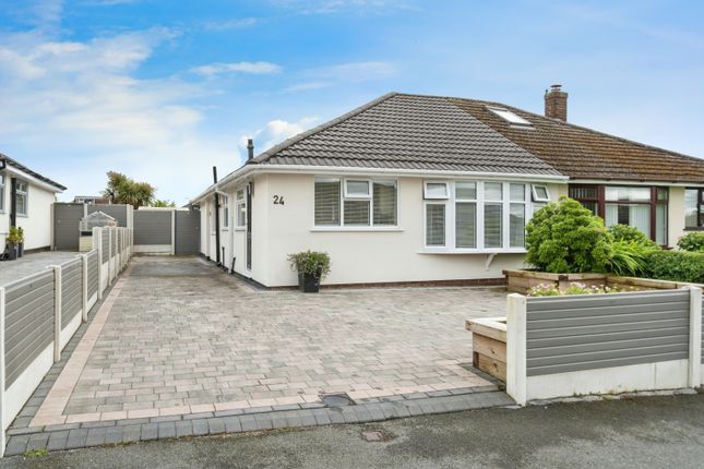 Thumbnail Bungalow for sale in Clive Road, Westhoughton, Lancashire