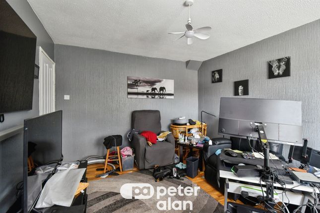 5, Pant-yr-Eos, ABERDARE photo 3