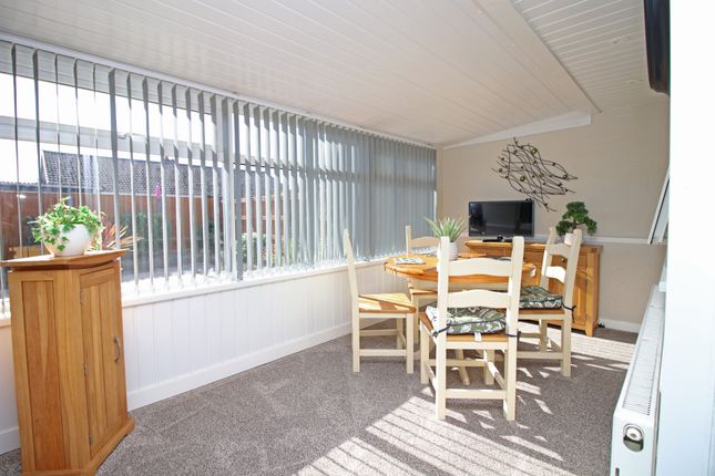 8, Green Oak Place, Thornton-Cleveleys photo 4
