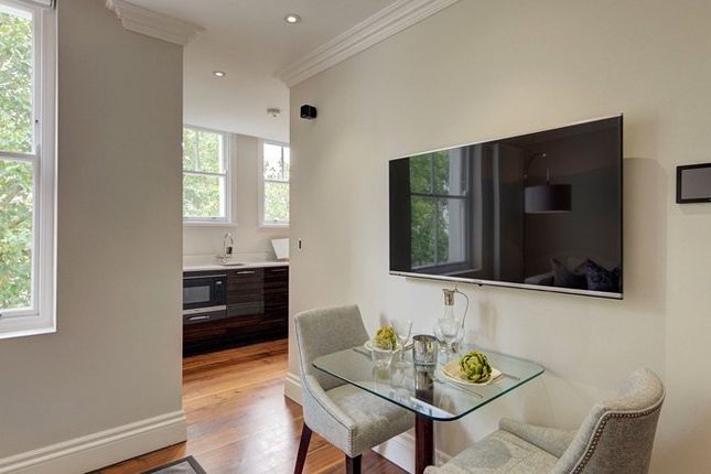Garden House 86-92,Flat 3.6, Kensington Gardens Square, London photo 4