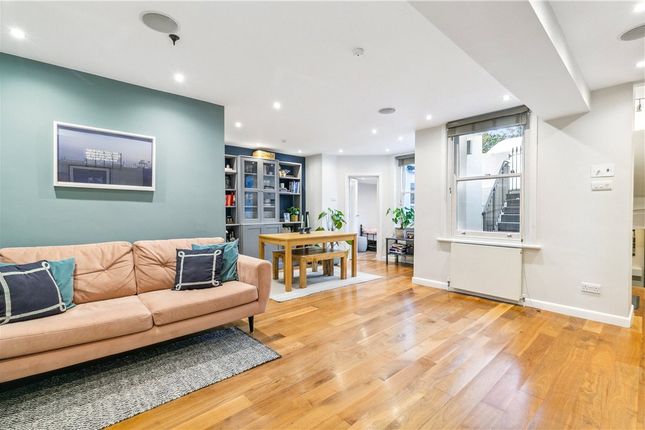 Thumbnail Flat for sale in Courtside, Earls Court, London