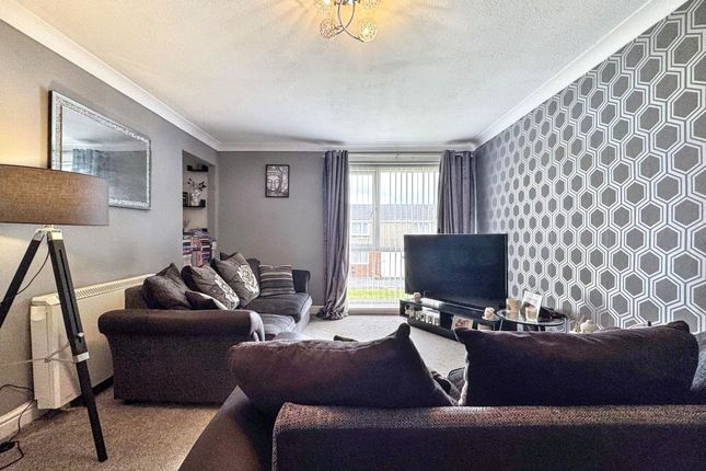 16, Leicester Way, Jarrow photo 2