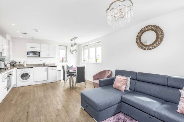 Flat for sale in Victoria Road, Burgess Hill, West Sussex