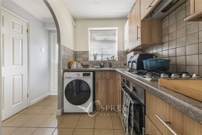 3, Harlech Court, Thrapston photo 3