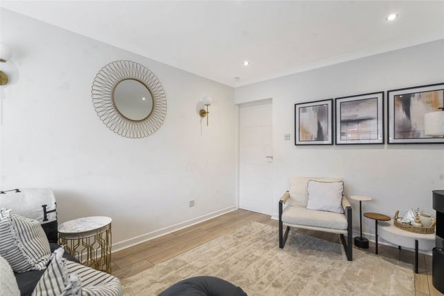 26, Chapelside Avenue, North Lanarkshire photo 4