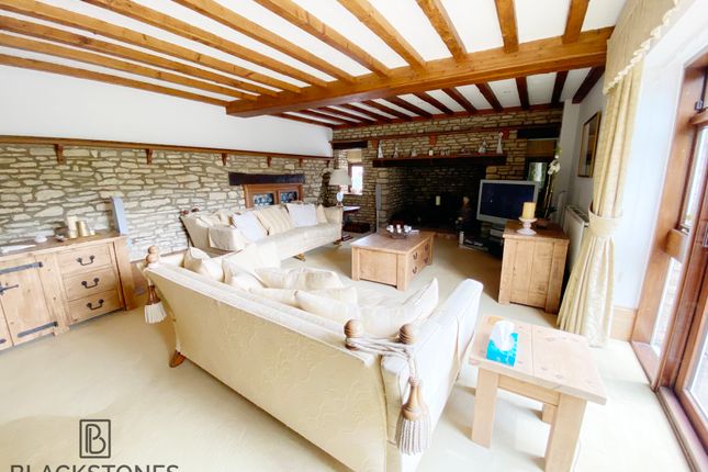 Barn conversion for sale in High Street, Olney