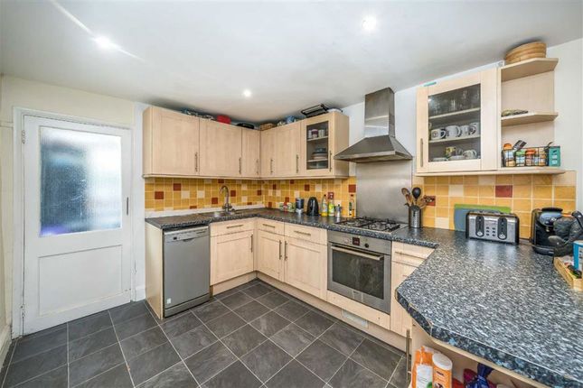 107, Dalyell Road, London photo 4