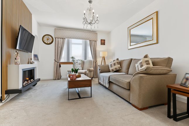 63 Cromwell Road, Falkirk photo 3