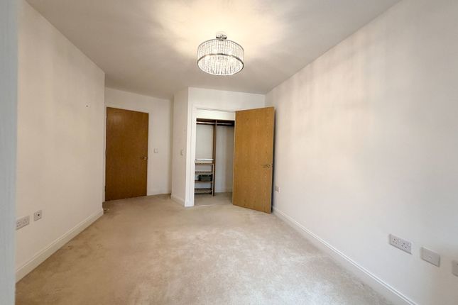 14 Farnham House, Loughborough Road, Loughborough photo 5
