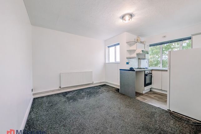 118E, London Road, St. Albans photo 2