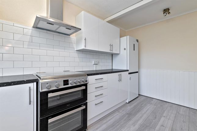 14, Mendip Close, St. Albans photo 4