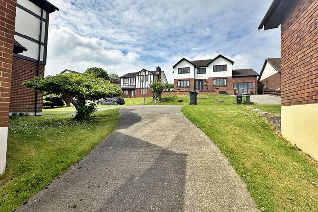 16, Farmhill Gardens, Isle Of Man photo 3