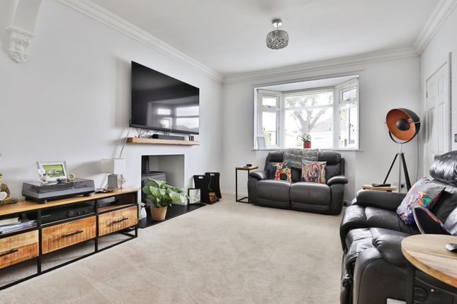 22, Stroud Park Avenue, Dorset photo 2