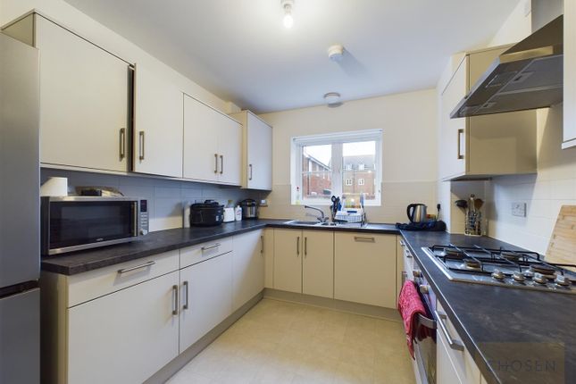 24, Millstone Way, Gloucester photo 3