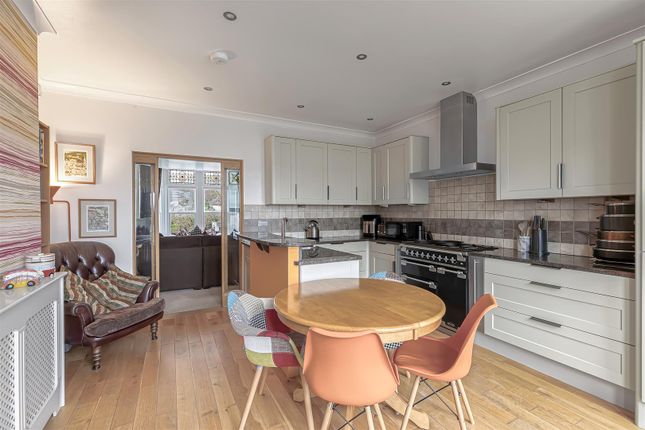 Flat 5 Margerison House, Margerison Road, Ilkley photo 4