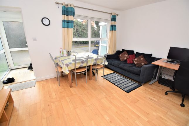 Flat for sale in Redberry Court, Charlotte Street
