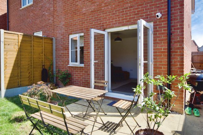 1, Aspen Road, Cheshunt photo 4