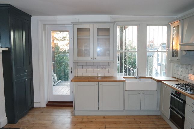 Thumbnail Flat to rent in Streatham High Road, London
