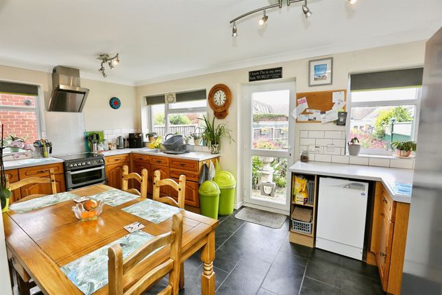 19, Fisgard Road, Gosport photo 4