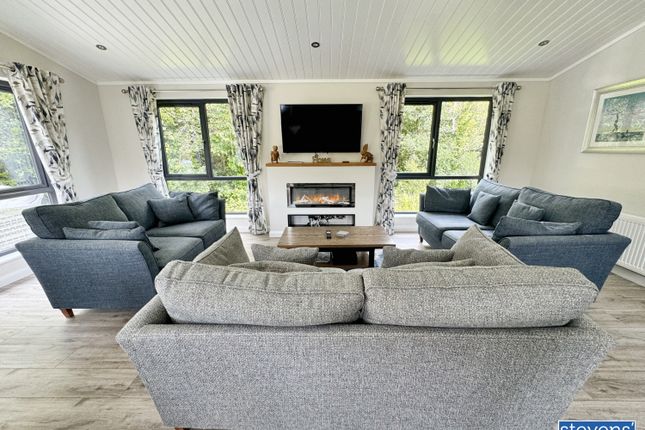 34 The Mayflower, Roadford Lake, Lifton photo 3