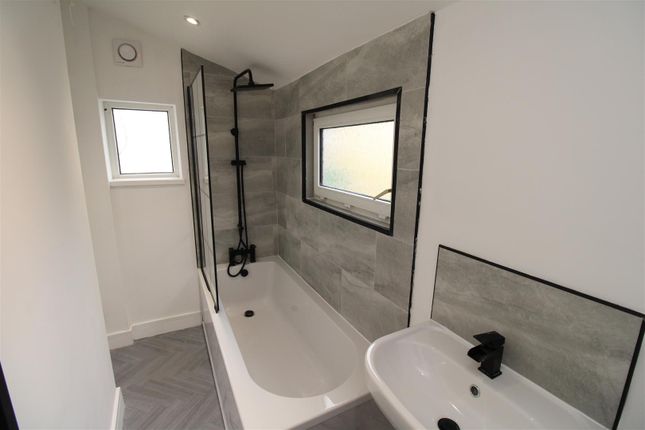 4, Archer Street, Merthyr Tydfil photo 4