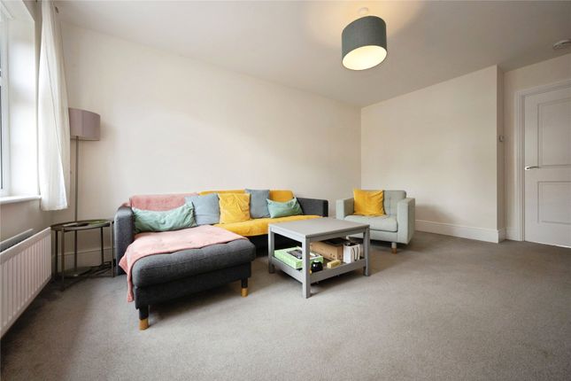 28, Kemsley Drive, Bedfordshire photo 3