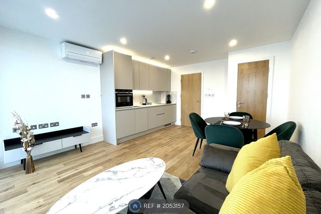 Thumbnail Flat to rent in Holmes Road, London