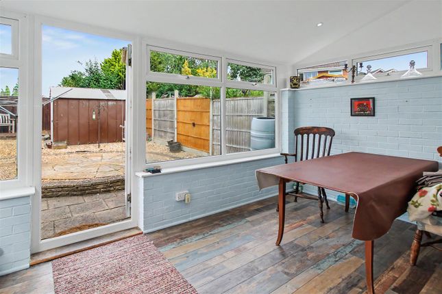 8, Washington Court, Thrapston photo 4