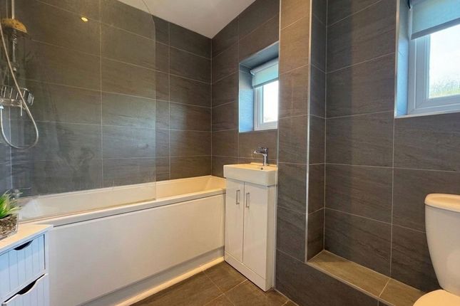 7 Easedale Gardens, Gateshead photo 4