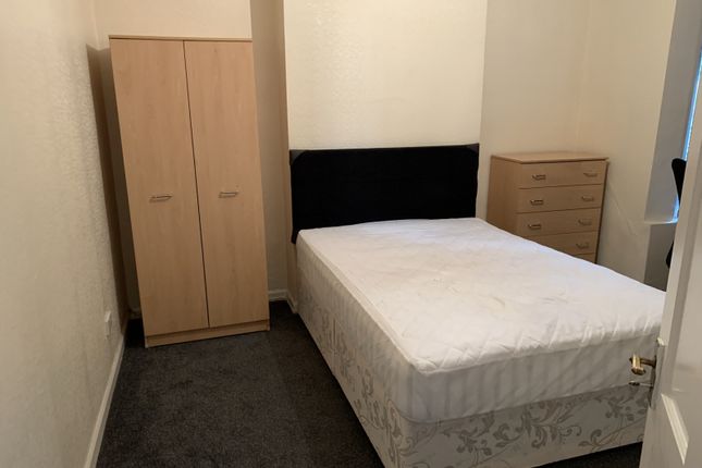 Shared accommodation to rent in Beaconsfield Crescent, Beaconsfield Road, Balsall Heath, Birmingham