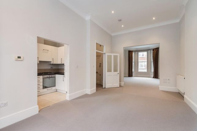 Thumbnail Flat to rent in Egerton Gardens, London