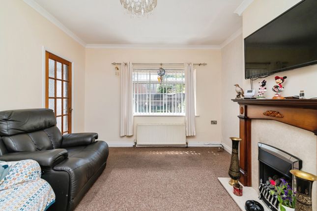 46, Willow Road, Nottingham photo 4