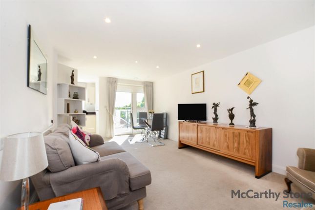 35 Goldwyn House, Studio Way, Borehamwood photo 4