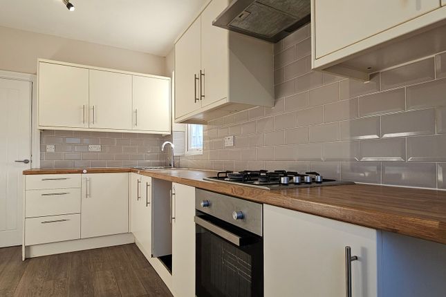 10 Fellbrigg Road, Sheffield photo 5