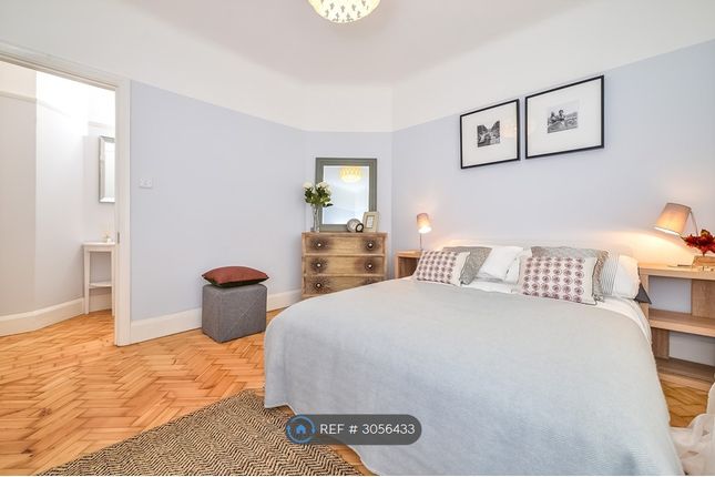 Flat, Lynn Court Mitcham Lane, London photo 4