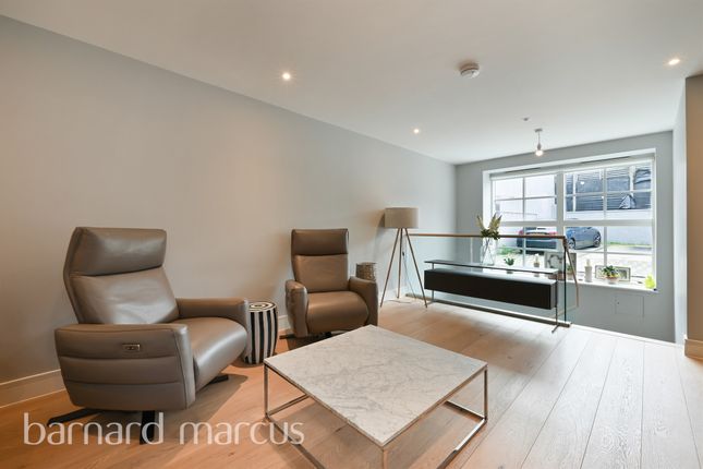 Thumbnail Town house for sale in Stormont Road, London