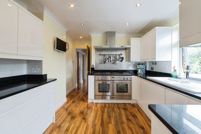 4-bed house on 33, Temple Gardens, Hampshire, £415,000