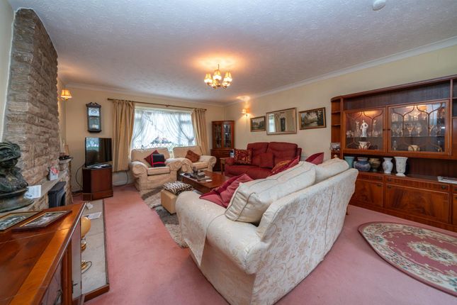 21, Georgewood Road, Hemel Hempstead photo 3