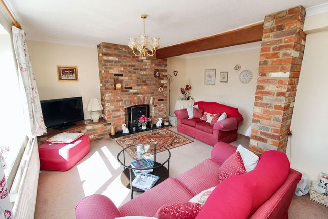 36 Watchet Lane, High Wycombe photo 2