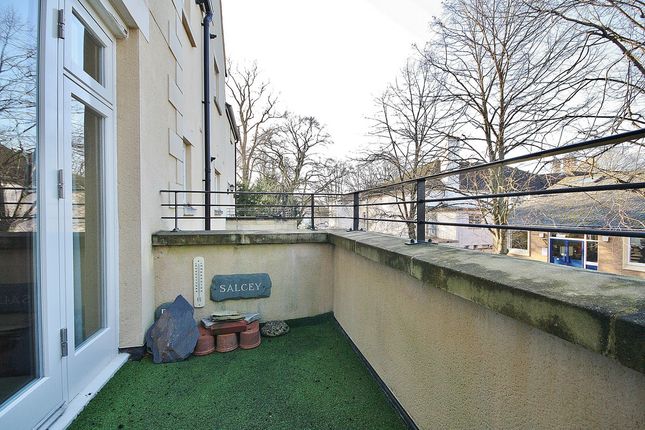 Flat for sale in Charter Place, Witney