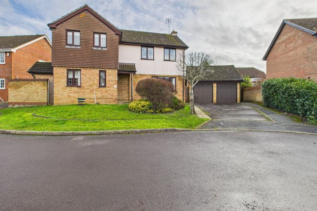 4-bed house on 41, Thyme Close, Basingstoke, £600,000