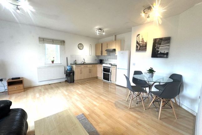 Flat to rent in Abel House, Plumstead Road, London