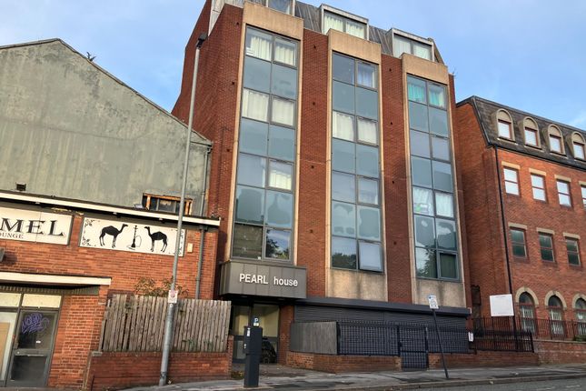 1-bed flat on Queen Street, Wakefield, £32,500