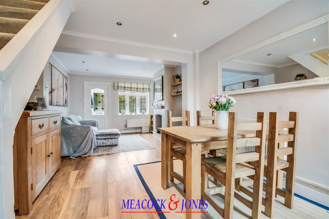 2 Brickfield Cottages, Priests Lane, Brentwood photo 4