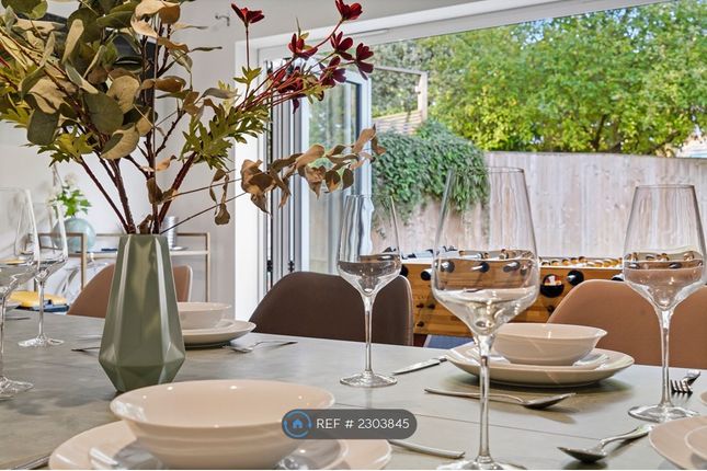 Ascot photo 4